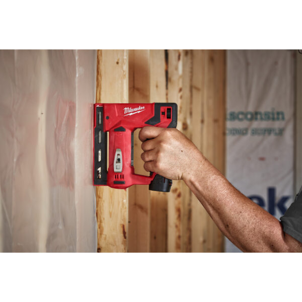 Milwaukee M12BST-0 AKKU-TACKER – Bild 10