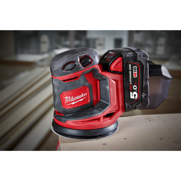 Milwaukee M18BOS125-502B AK.EXZENTERSCHLEIFER – Bild 7