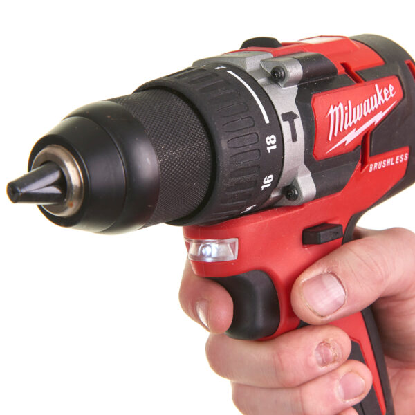 Milwaukee M18CBLPD-202C AKKU-SCHLAGBOHRER – Bild 4