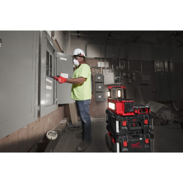 Milwaukee M18POALC-0 Akku-Packout-Leuchte – Bild 10