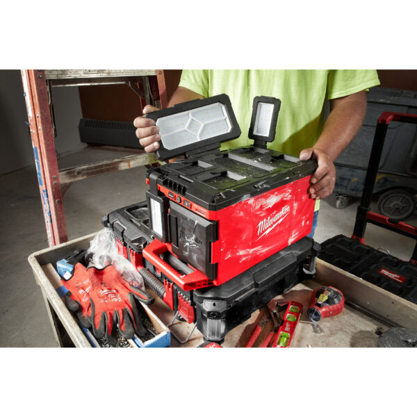 Milwaukee M18POALC-0 Akku-Packout-Leuchte – Bild 8