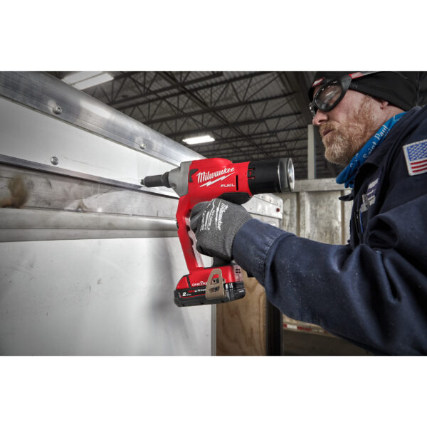 Milwaukee M18ONEFPRT-202X Blindnietgerät – Bild 7