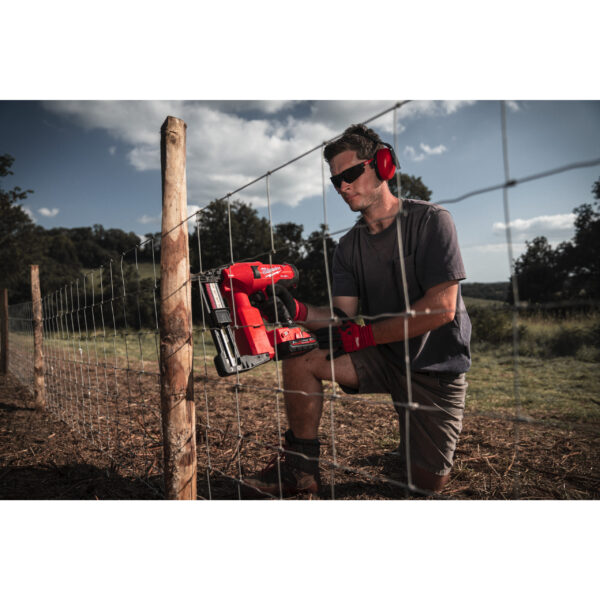 Milwaukee M18FFUS-302C Akku-Klammergerät – Bild 10