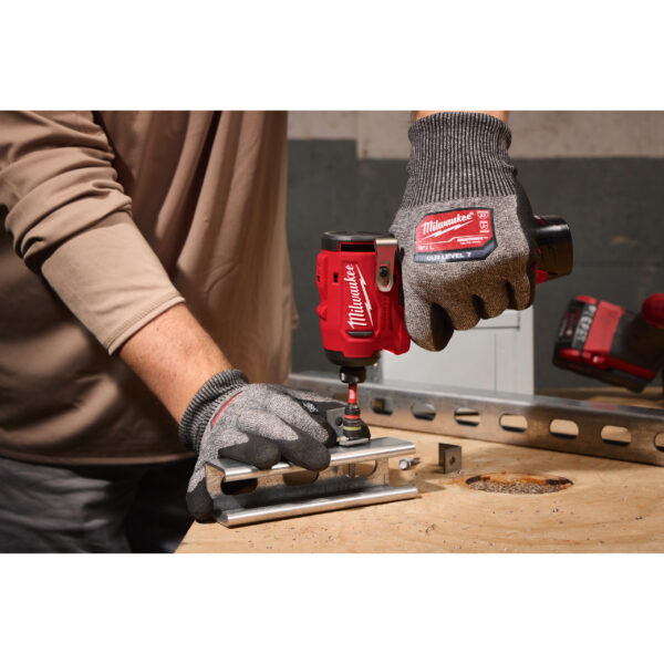 Milwaukee M12BLIDRC-202C AKKU-SCHLAGSCHRAUBER – Bild 4