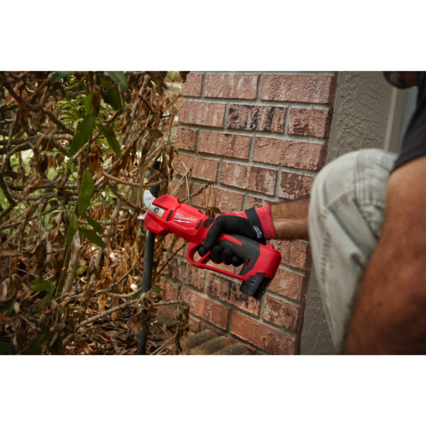 Milwaukee M12BLPRS-0 Akku-Astschere – Bild 5
