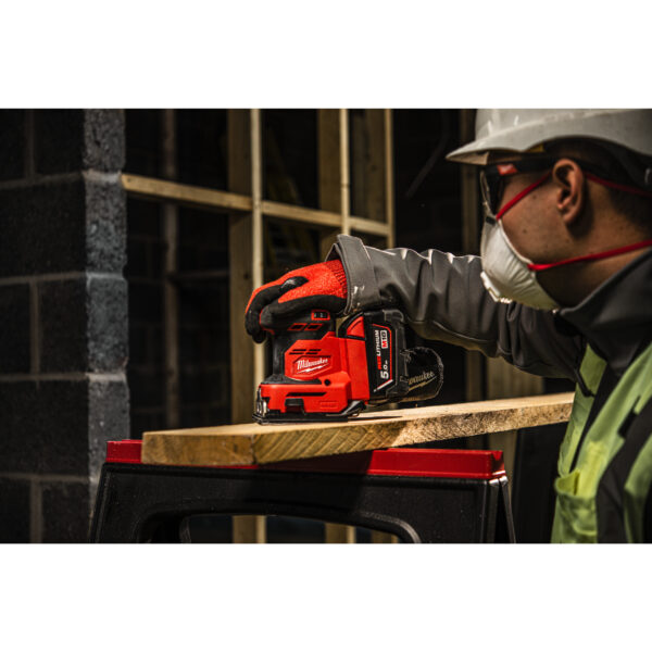 Milwaukee M18BQSS-0 Akku-Schwingschleifer – Bild 3